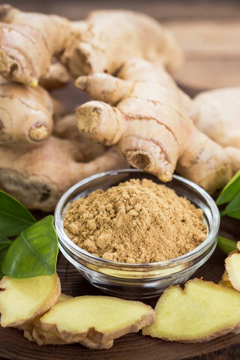 Ginger pairs well with cooked fruit and is also a key ingredient in stir fries, curries, cookies and cakes! If you’re short on ginger, we’ve collected some easy substitutes that work well in all kinds of dishes.