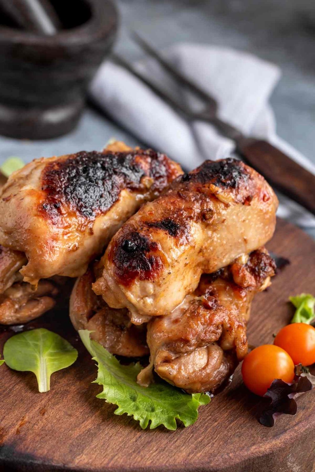 Boneless chicken thighs are tender, juicy when properly cooked. If you’d like to bake them at high temperature like 400 F degrees, the trick is to know how long to bake boneless chicken thighs to achieve juicy results every time!