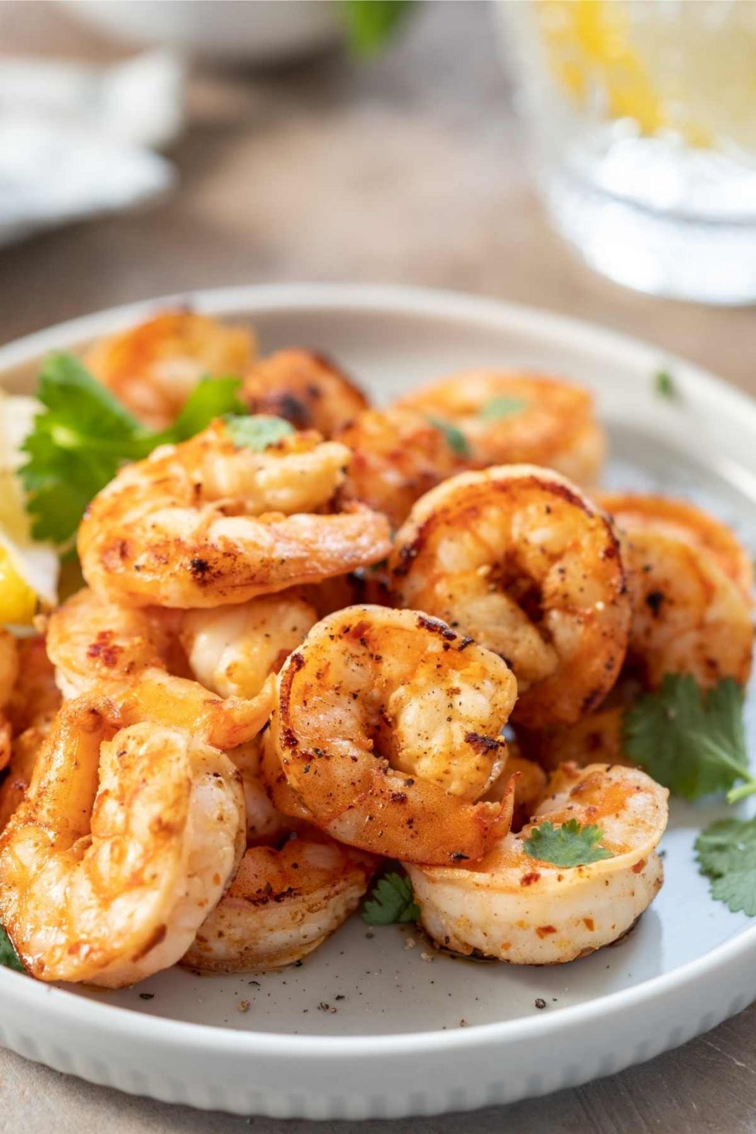 Are you ready to learn how long to bake shrimp at 400 F degrees? Here you will learn all the tips and tricks to making juicy and succulent shrimp in the oven! Be careful though, if you overcook it, you’ll have shrimp that is dry and rubbery. Undercook it and you have a dish that’s unsafe to eat!!
