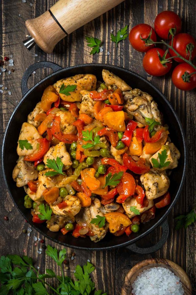 If you wonder what you can serve with chicken stir fry, you’ve come to the right place. We’ve collected some of the best side dishes that you can serve with your stir fry dish.