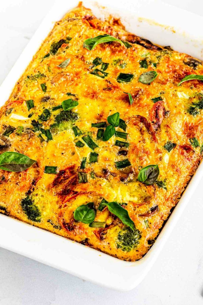This make-ahead breakfast recipe is the best way to start your day off with a hearty meal, even if you’re pressed for time. Plus, it’s great for serving a crowd for brunch on holidays!
