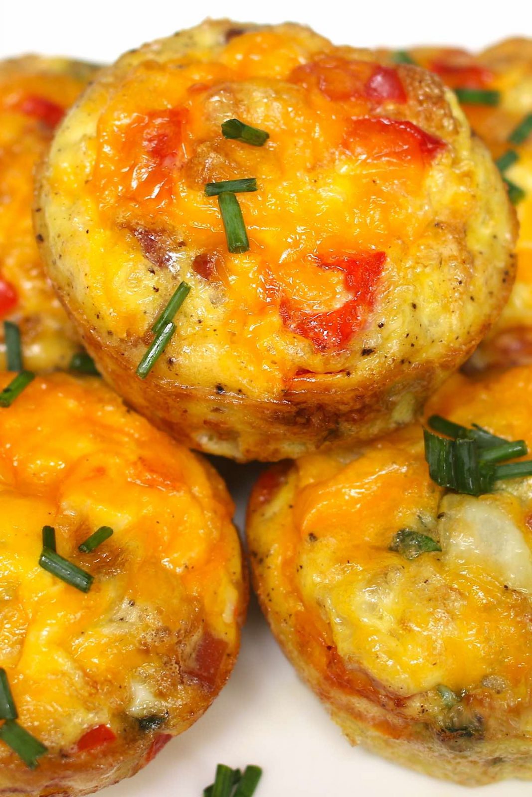 Potluck Breakfast Egg Muffins are an easy make-ahead recipe that takes a few minutes to throw together. These breakfast muffins are delicious, healthy and nutritious, perfect for busy mornings!