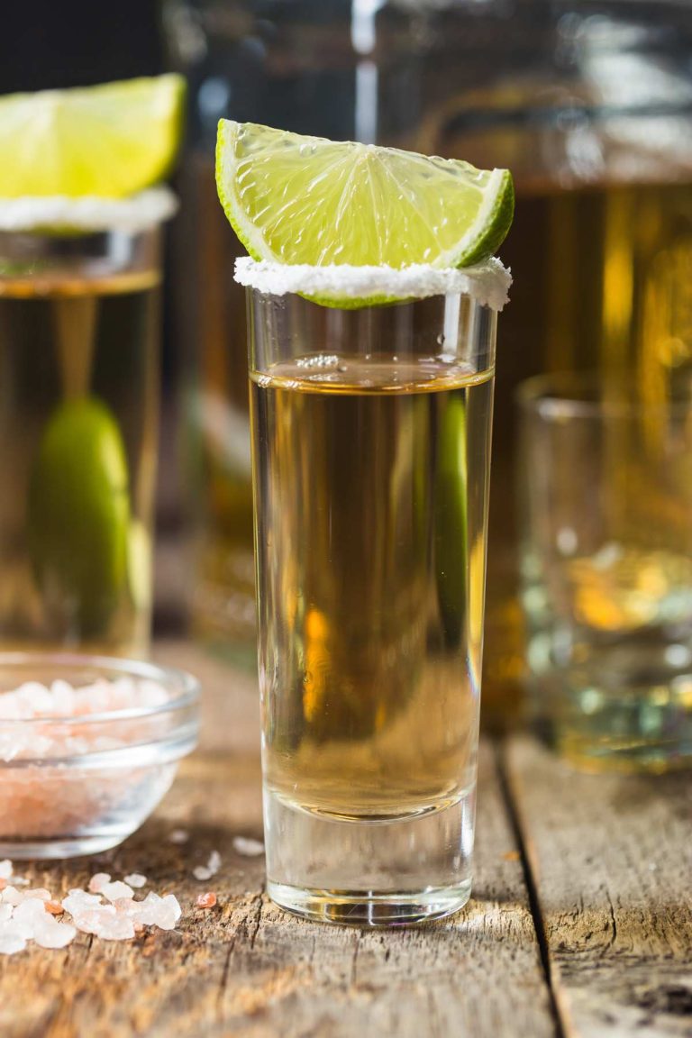 Among the various types of tequila, Reposado and Añejo stand out as two popular choices with unique characteristics. In this post, we will delve into the differences between the two popular Mexican spirits, their aging processes, taste profiles, and how best to enjoy them.