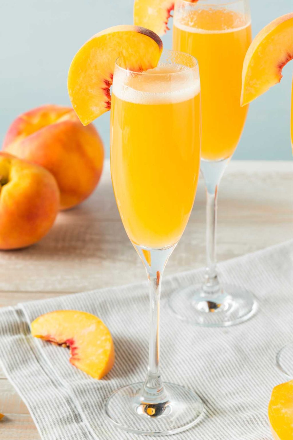 What To Mix With Crown Peach (18 Best Crown Royal Peach Drinks) - A